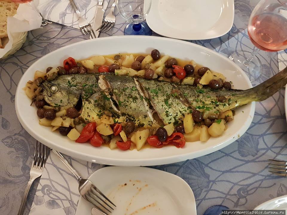 Ресторан Мэдитэрранэо в Позитано Позитано, Италия