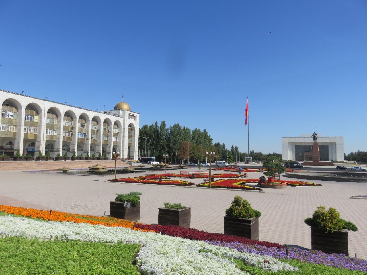 Площадь Ала-Тоо Бишкек, Киргизия