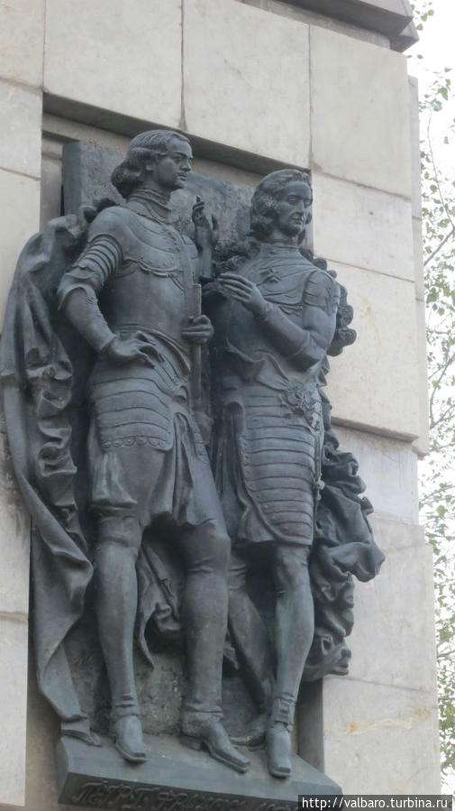 Фрагмент памятника — Петр 1 и Франц Лефорт Москва, Россия