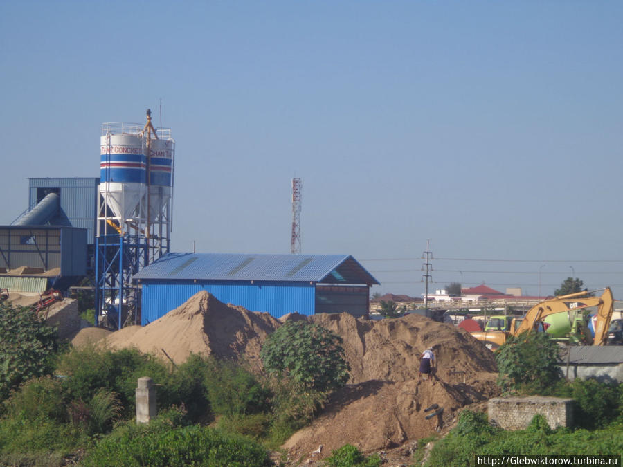 Нетуристический Янгон. Прогулка по Thanthumar Rd. Янгон, Мьянма