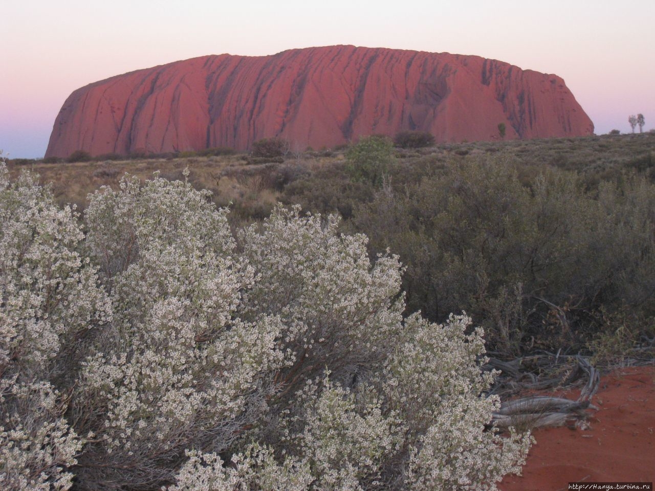 Гора Айрес Рок (или Улуру) Улуру — Ката-Тьюта Национальный Парк, Австралия