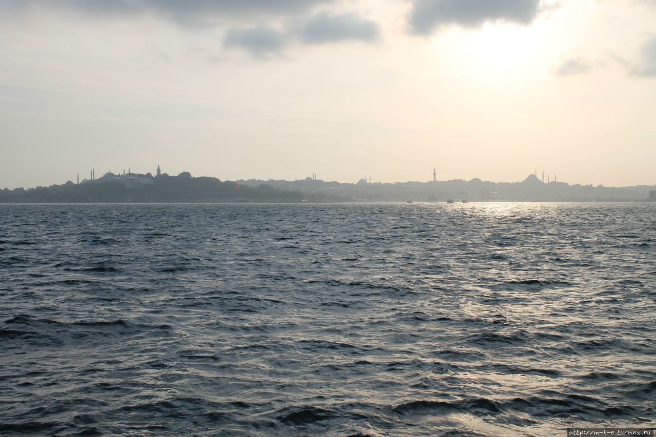 Обзорная прогулка на кораблике Стамбул, Турция