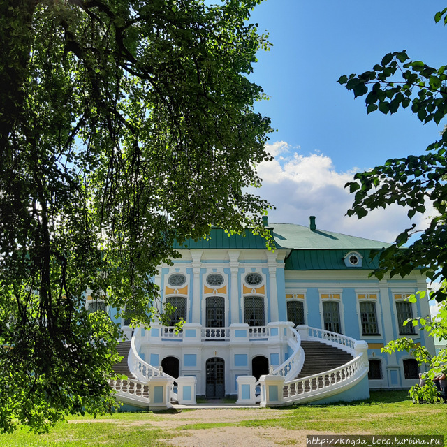 Усадьба в вязьме. Музей усадьба грибоедова хмелита. Историко-культурный музей-заповедник «хмелита». Грибоедовская усадьба хмелита. Дом музей грибоедова хмелита смоленская область.