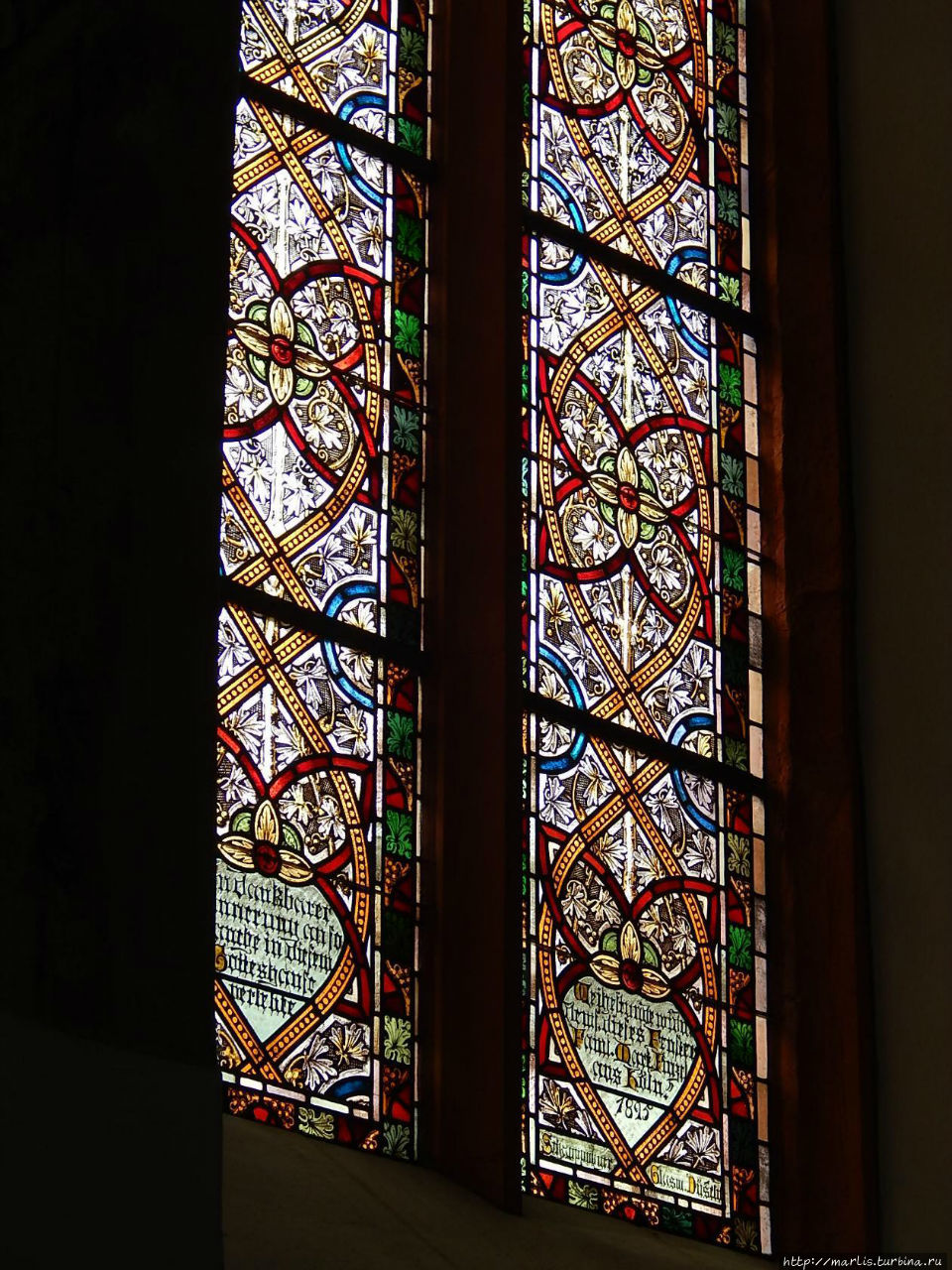 Церковь св.Петра. Начало постройки ок. 1200. Бахарах, Германия