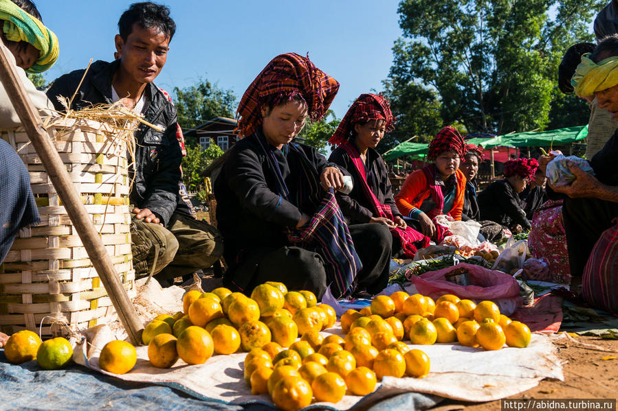 Рынок на озере Инле. День 1 Озеро Инле, Мьянма