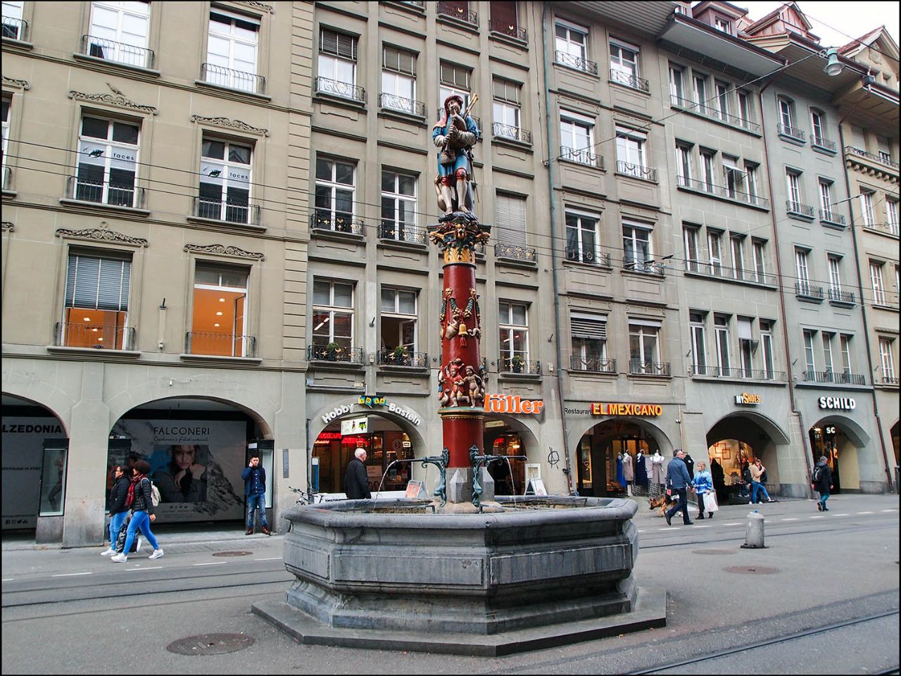Город-кукольный театр Берн, Швейцария