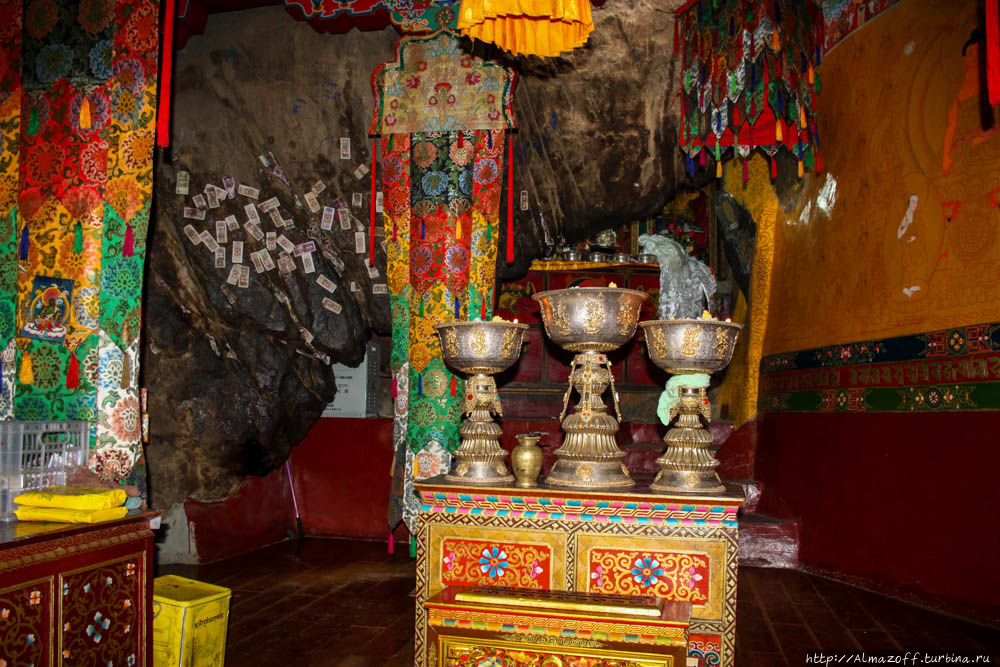 Женский монастырь Ямалунг Самье, Китай