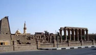 Храм Луксор во славу Амона Ра.