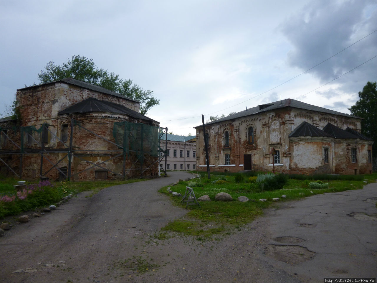 Бывший порт на бывшем водном пути Тихвин, Россия