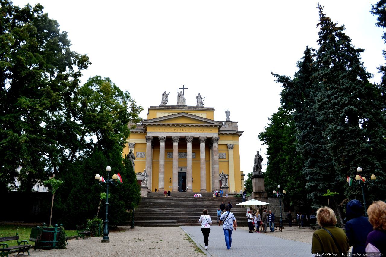 Базилика св. Апостола Иоанна и Архангела Михаила / Bazilika Szent János Apostol, Sz. Mihály arkangyal