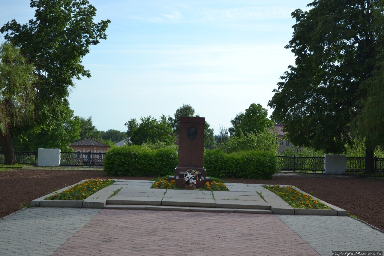 Могила Мичурина / Grave of Michurin
