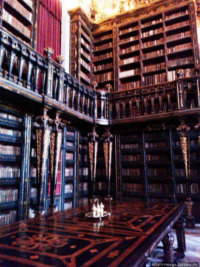 Библиотека Жуанина в стиле Барокко Коимбра, Португалия