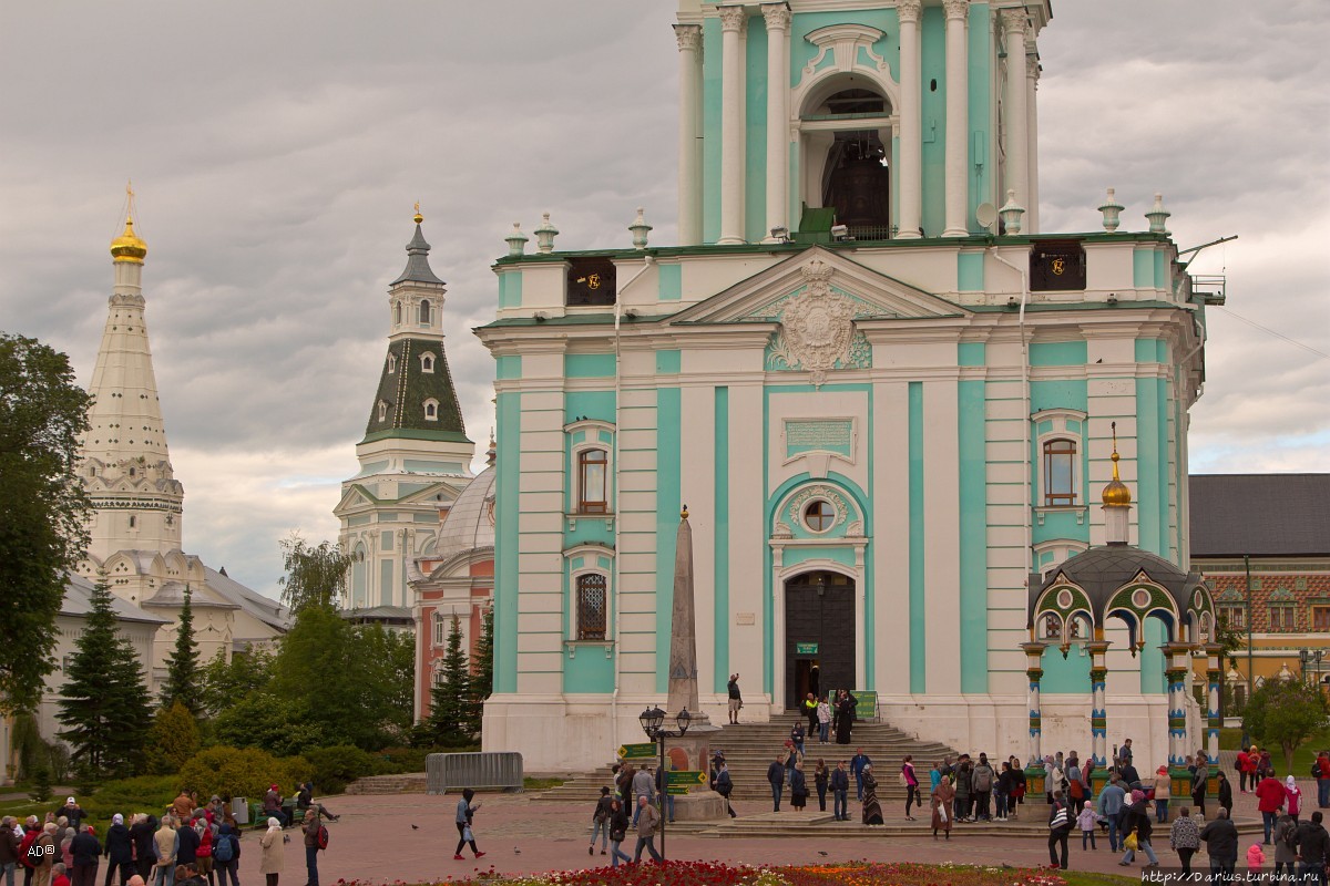 Свято-Троицкая Сергиева Лавра. Внутри Сергиев Посад, Россия