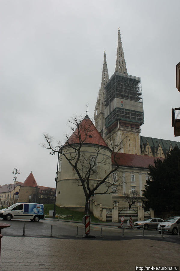 Загребский собор и площадь Каптол Загреб, Хорватия