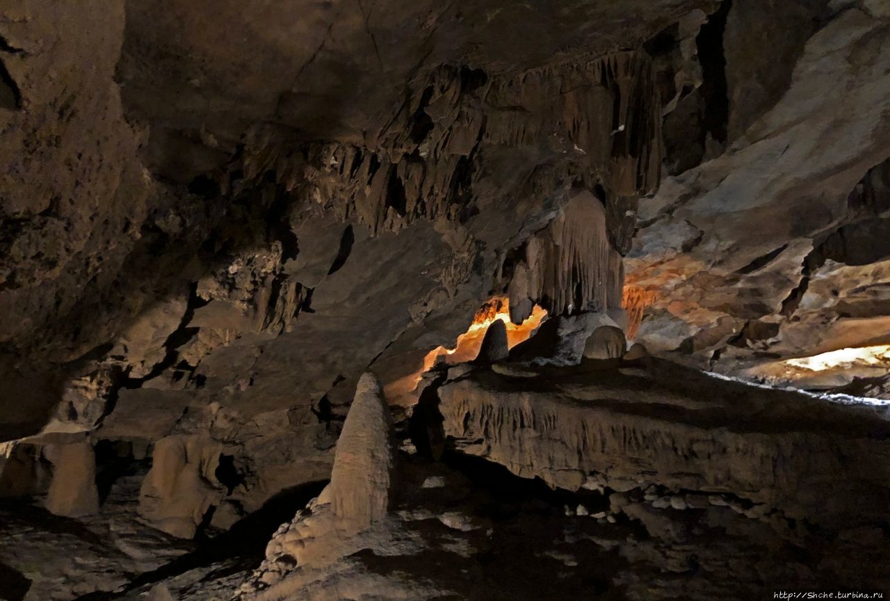 Пещера Аль-Хута Пещера аль-Хута, Оман