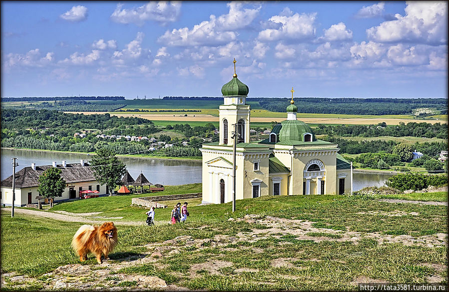 Действующая гарнизонная церковь Александра Невского Хотин, Украина