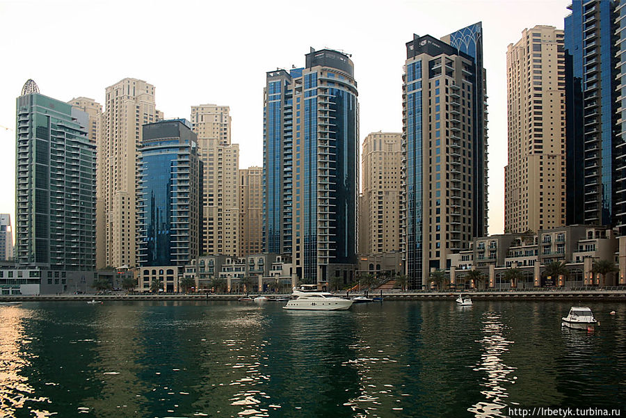 Фантастический облик нового города в районе Дубай Марина Дубай, ОАЭ