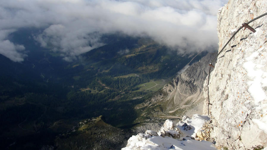 По этой via ferrata можно подняться с самого низу. Если очень этого хоттеть