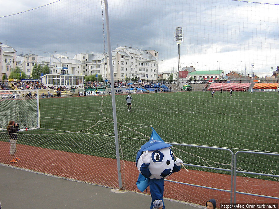 стадион в Ростошах Оренбург, Россия
