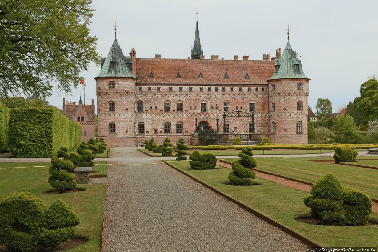 Замок Эгесков Оденсе, Дания Замок Эгесков Оденсе, Дания