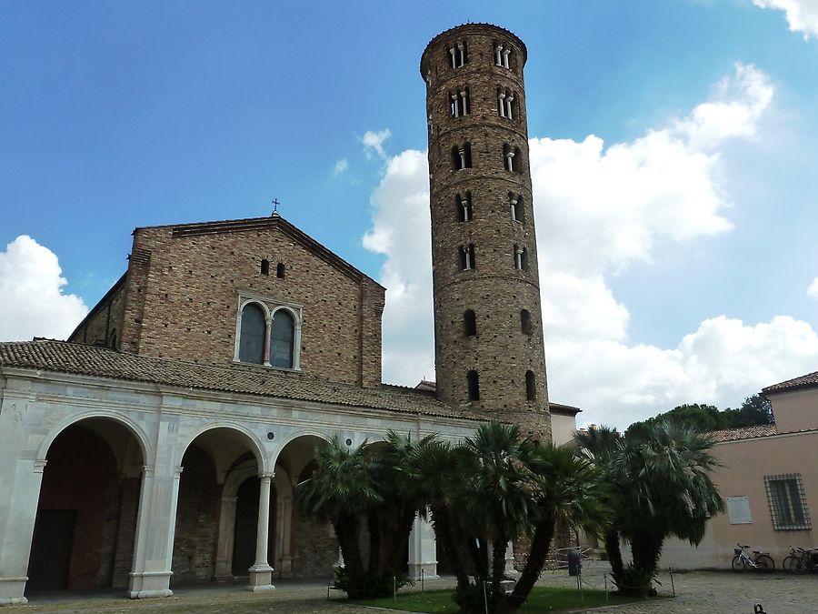 Базилика Сант-Апполинаре Нуово Равенна, Италия