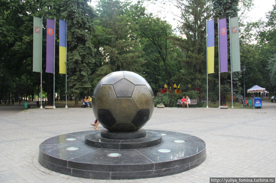 Харьков — город студентов и площадей Харьков, Украина
