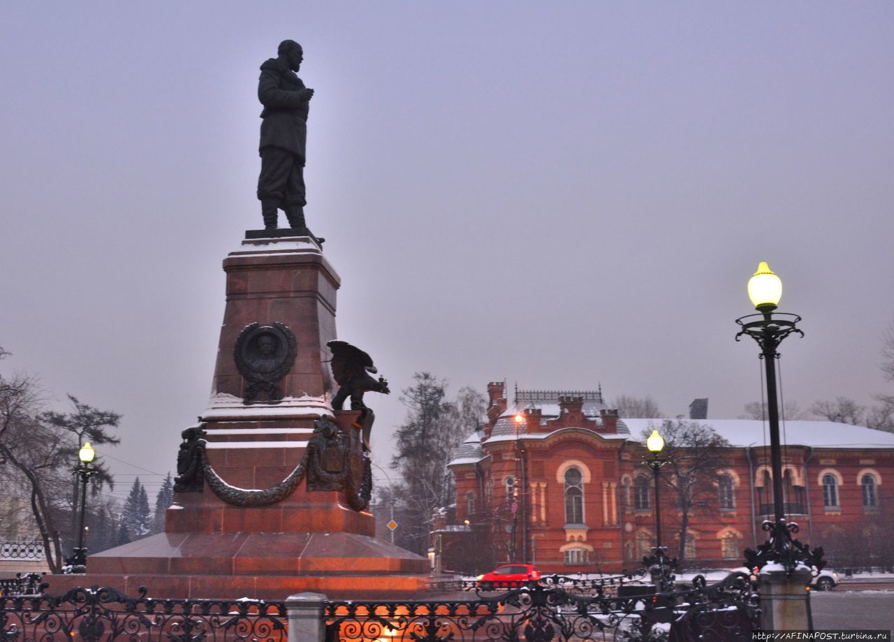 Памятник императору Александру III Иркутск, Россия