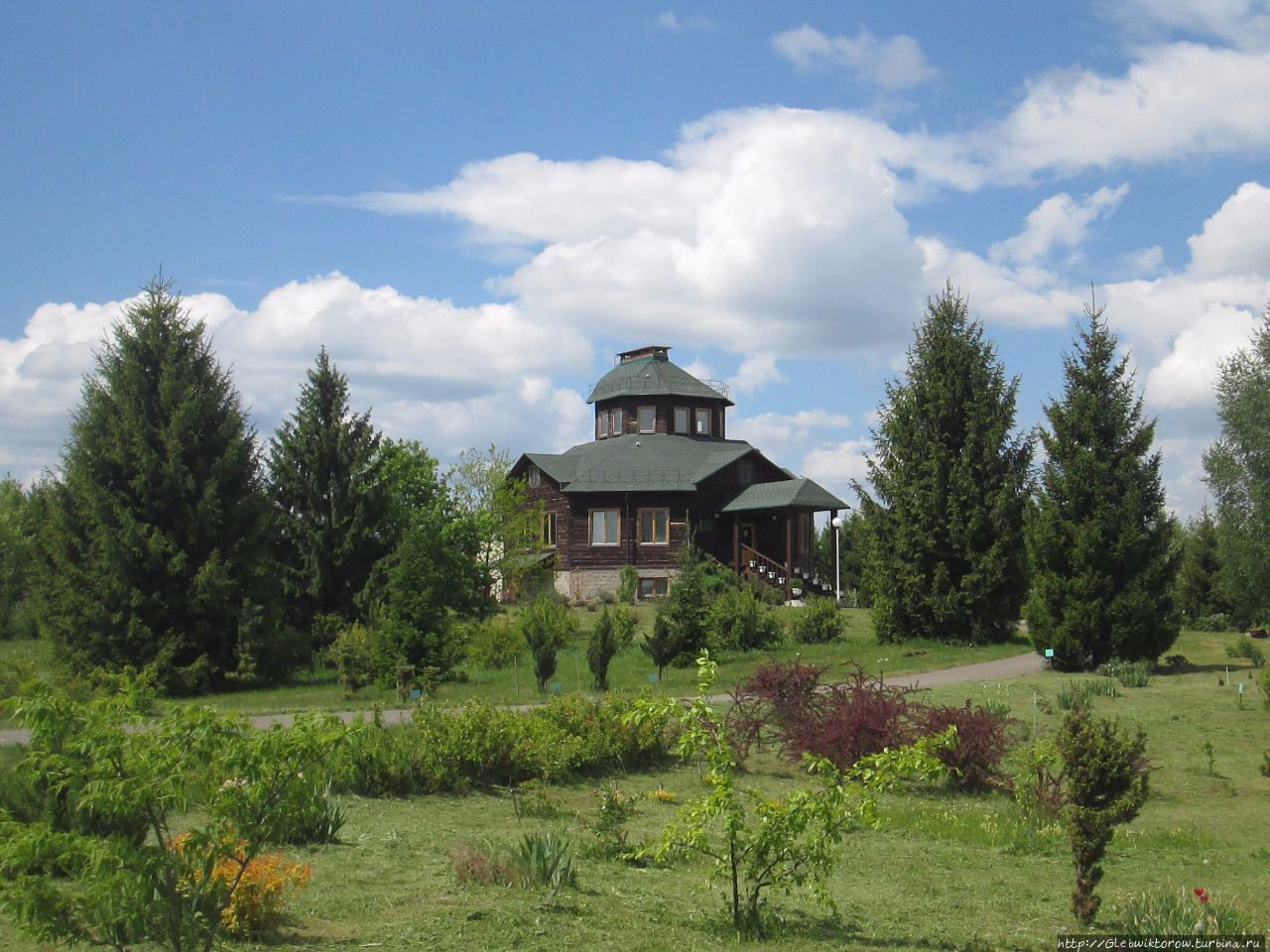 Прогулка в Дендрологический сад Нарочанского парка Мядель, Беларусь