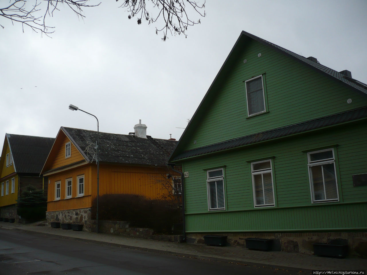 Прогулка по Караимской улице Тракай, Литва