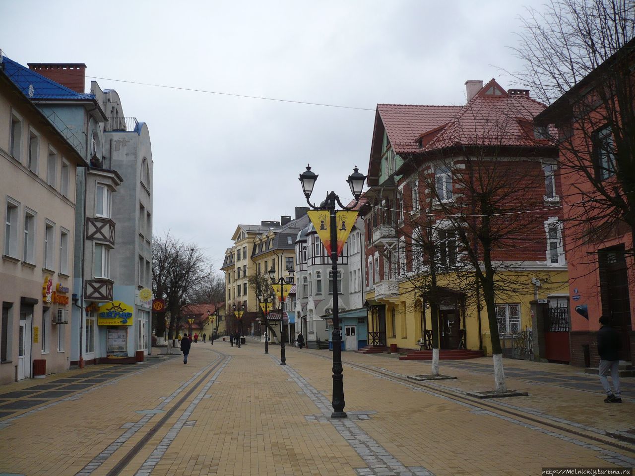 Небольшой променад по пешеходной улочке Зеленоградск, Россия