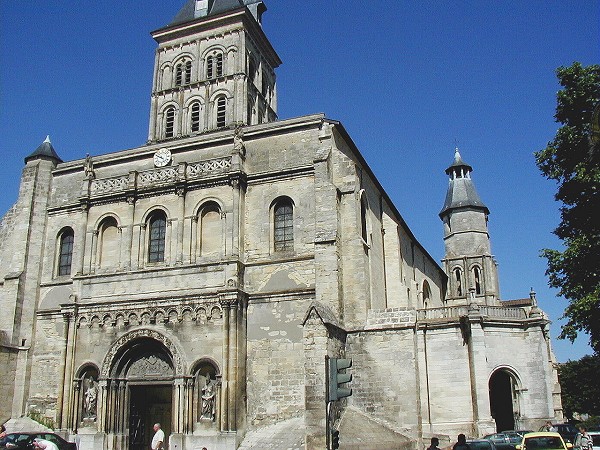 Базилика Сен-Сурэн / Basilique Saint-Seurin