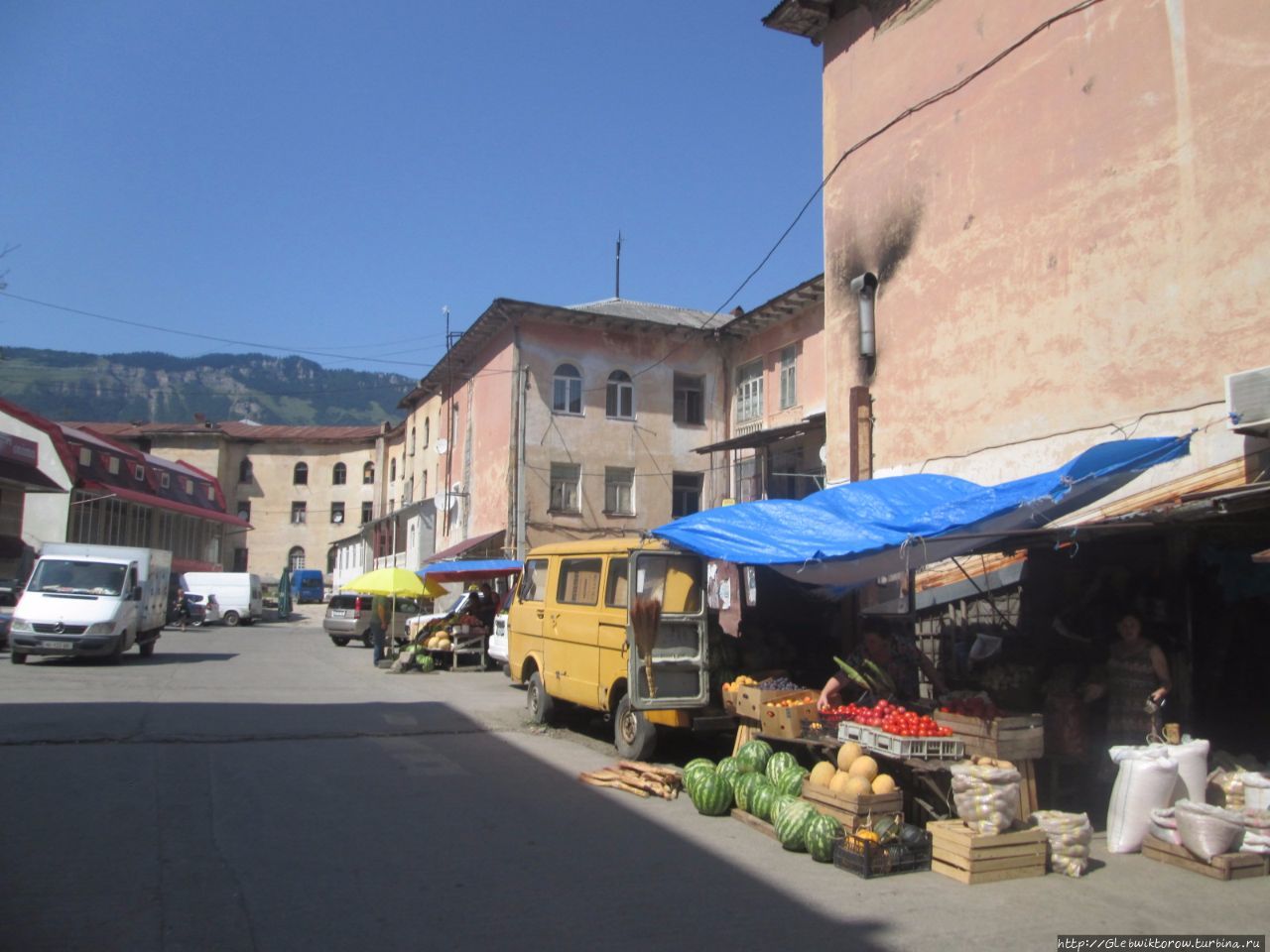 Рынок Ткибули, Грузия