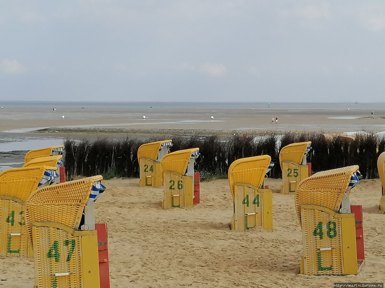 Мыс Кугельбаке, устье Эльбы Куксхафен, Германия Мыс Кугельбаке, устье Эльбы Куксхафен, Германия