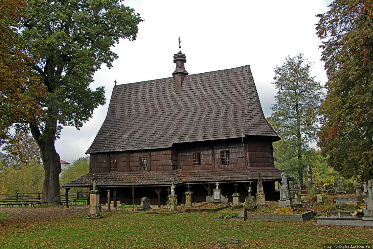 Костел Святого Леонарда Липница-Мурована, Польша