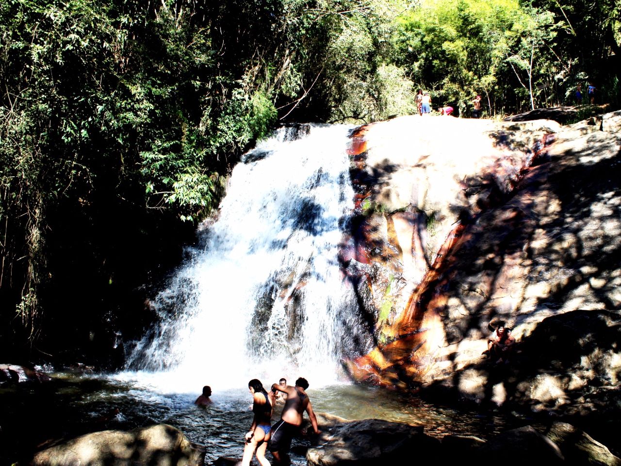 Водопад Лажеаду / Cachoeira do Lageado