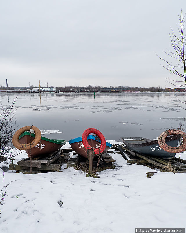 В Риге, на причале порта Волери Рига, Латвия