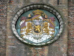 Герб на башне Беффруа в Брюгге. Фото из интернета