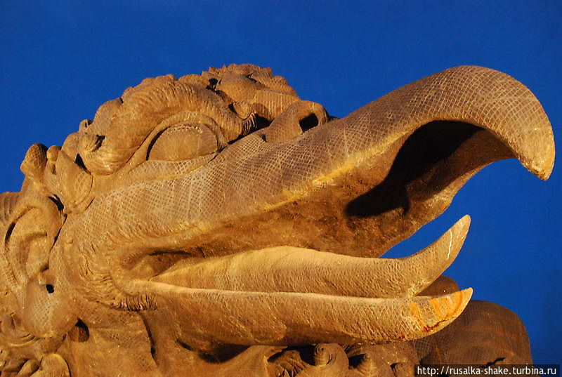 Скульптура Вишну Кута, Индонезия
