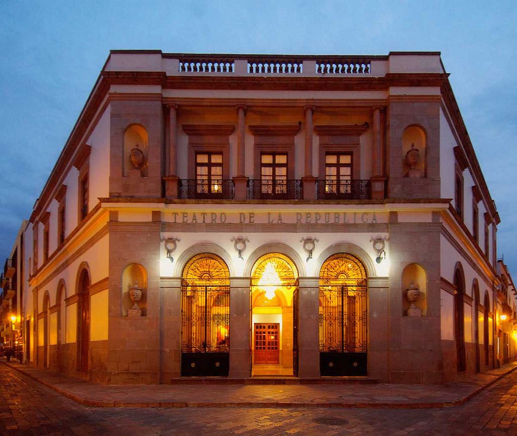 Республиканский Театр / Teatro de la República