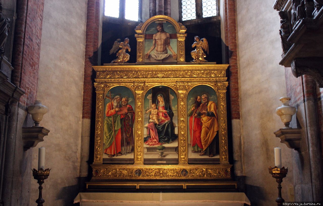 Мадонна на троне со святыми Венеция, Италия