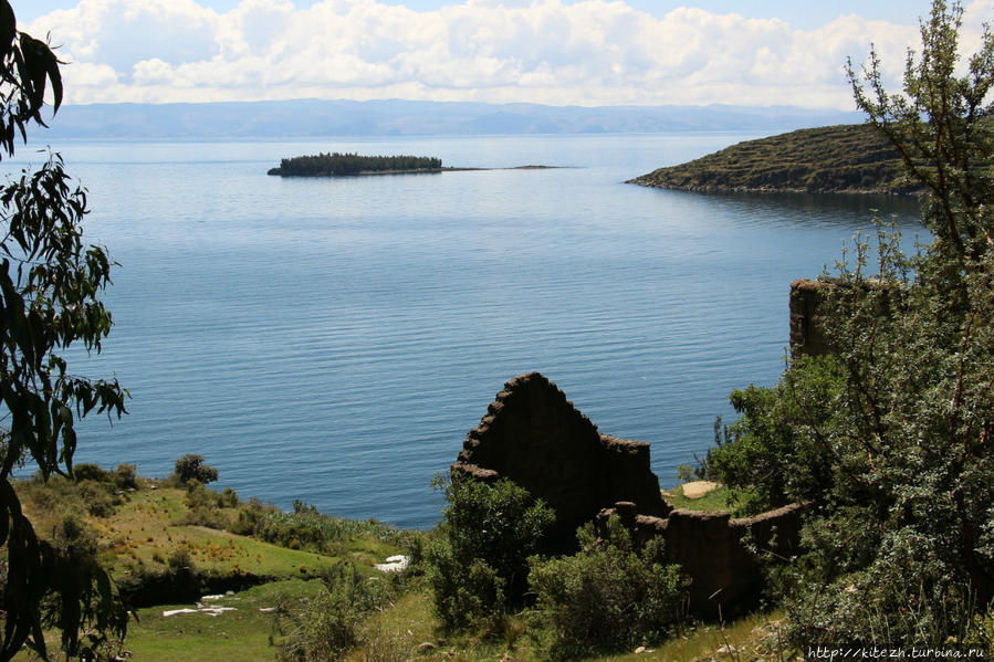 Перу и Боливия: озеро Титикака, племя урос и остров Солнца Копакабана, Боливия
