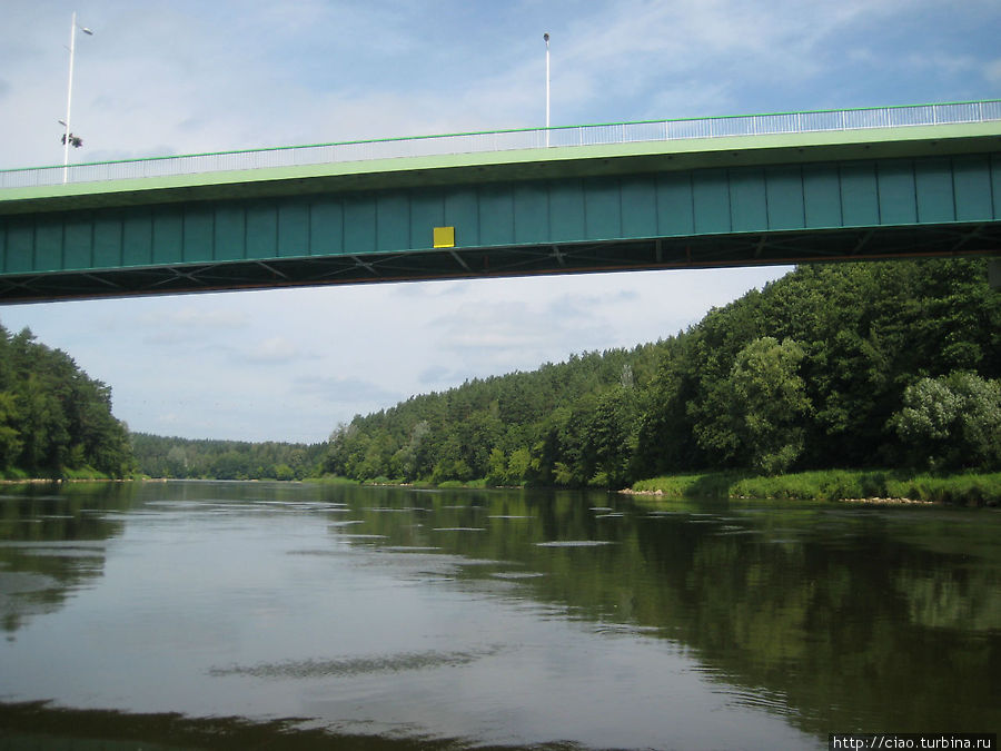 Река Неман. Мост был построен чуть больше года назад. Друскининкай, Литва
