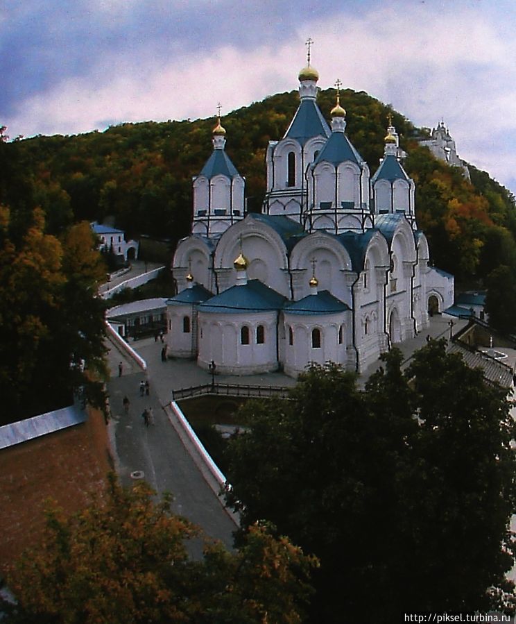 Успенский собор (Успения Пресвятой Богородицы). Вид с высоты птичьего полета (фотокопия, сделана мною из брошюры о монастыре) Святогорск, Украина