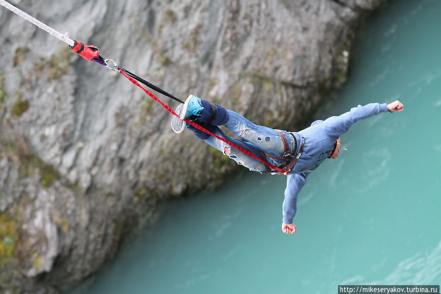 First Bungy in the world Квинстаун, Новая Зеландия