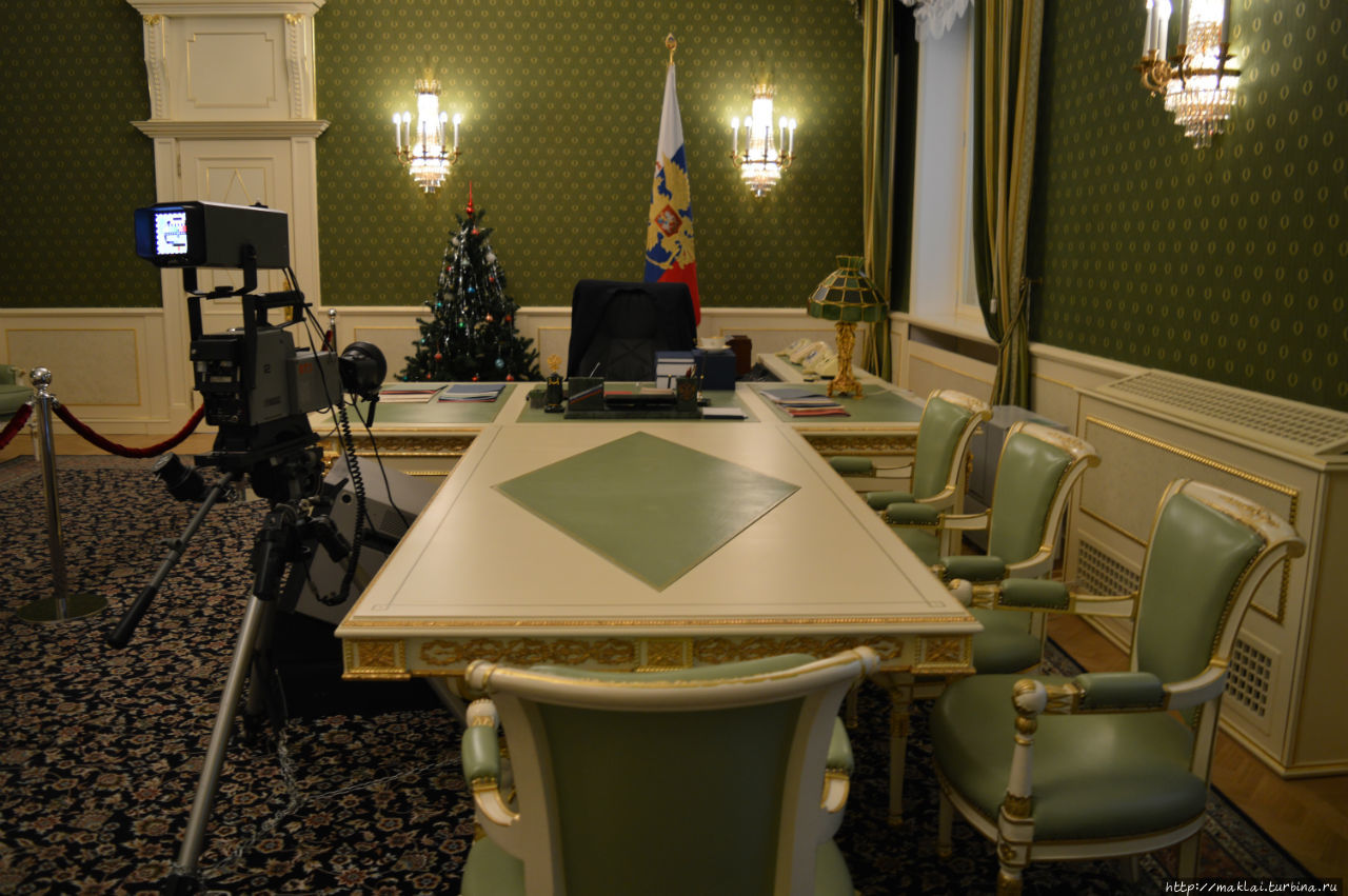 Обстановка кабинета — абсолютно оригинальная, включая детали интерьера Екатеринбург, Россия
