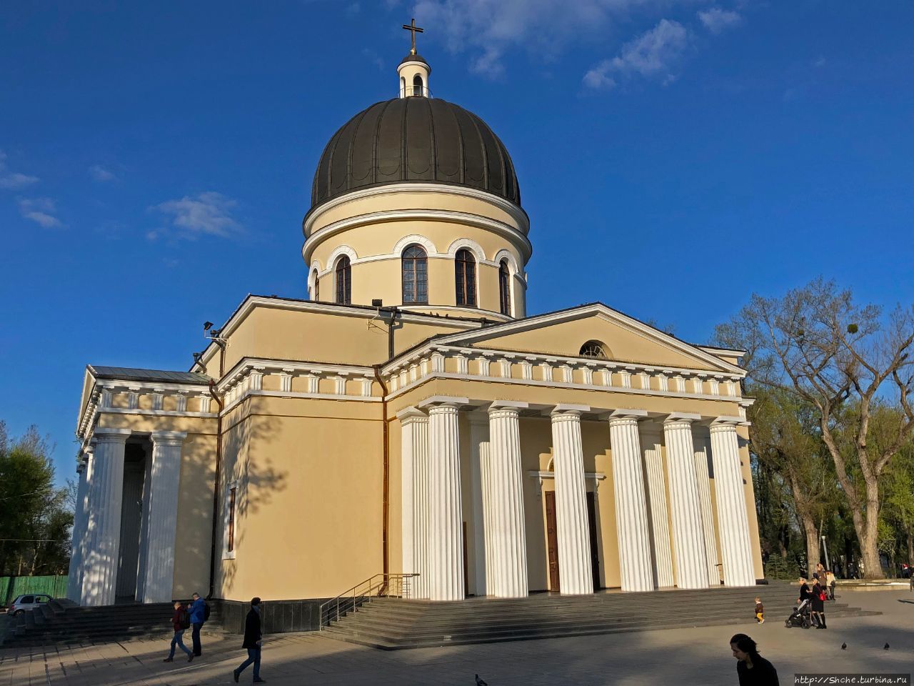 Собор Рождества Христова, главный православный храм Кишинева