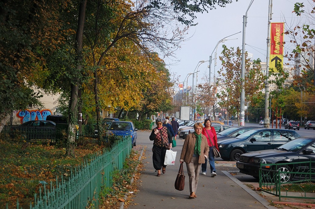 Осенняя прогулка по румынской столице Бухарест, Румыния