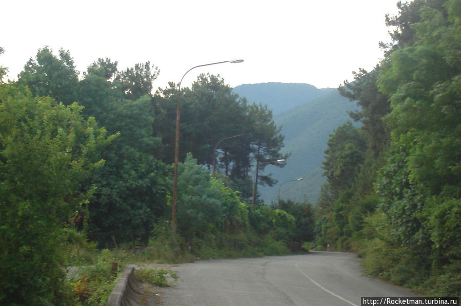 второй уровень автодороги Гагрский район, Абхазия