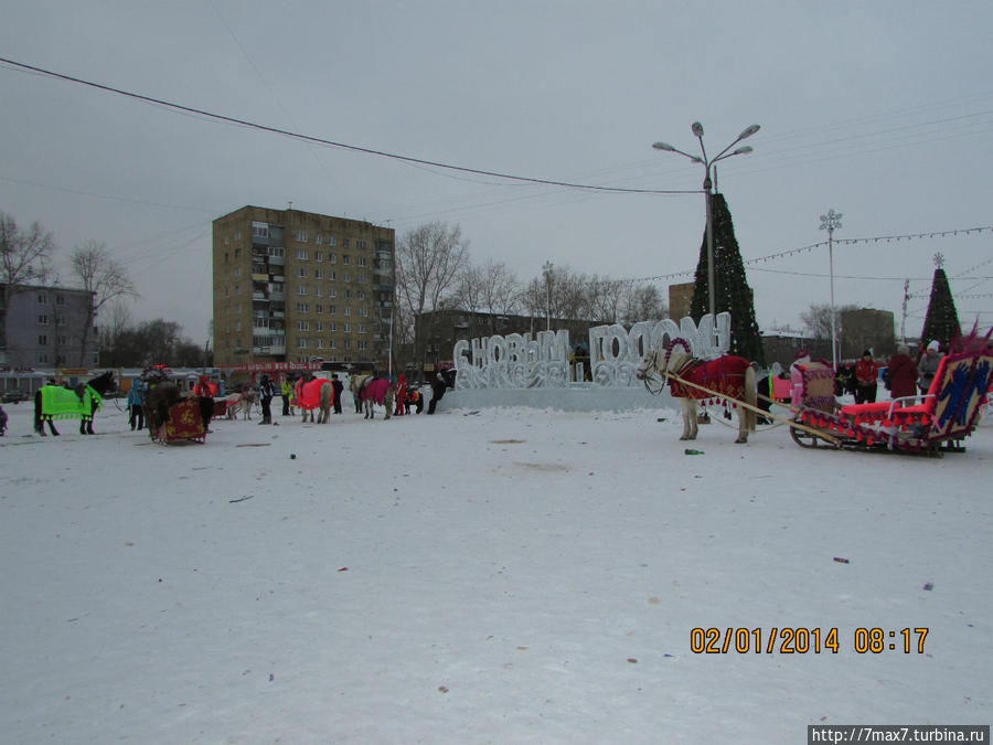 Эти ледяные экспозиции в Советском районе. Красноярск, Россия