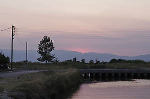 Речушка, бегущая со склонов Олимпа и впадающая в Эгейское море, и Олимпийская гряда